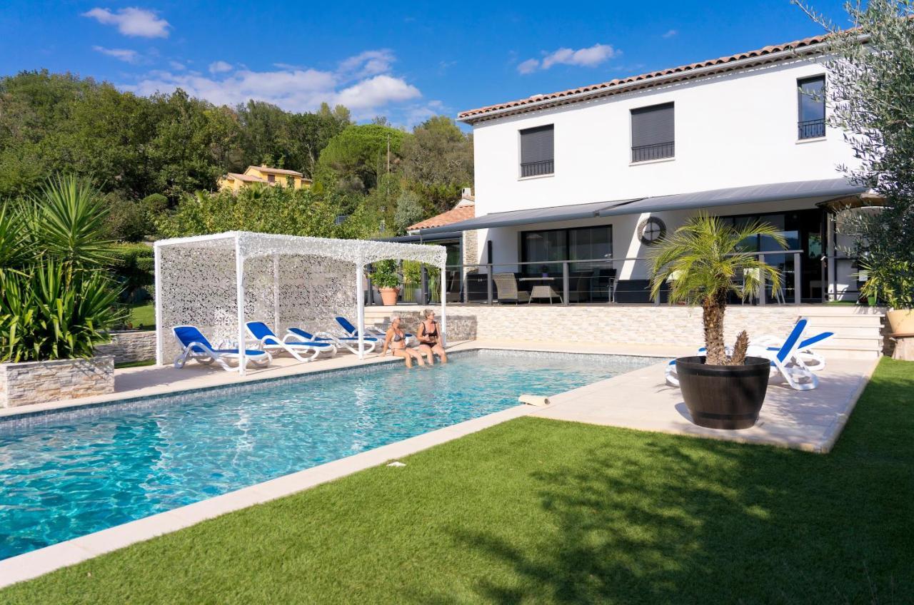 Villa Quietude Bagnols-en-Foret Exterior photo