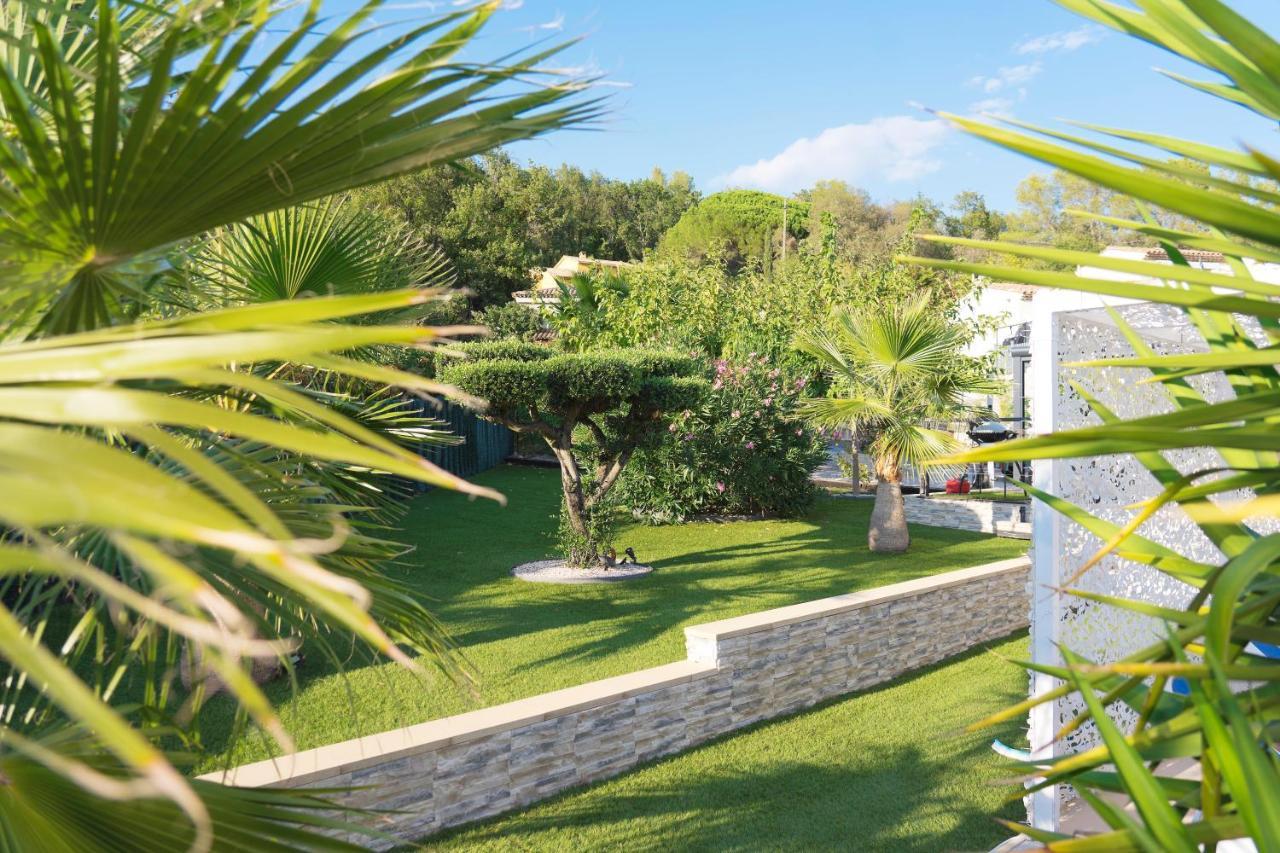 Villa Quietude Bagnols-en-Foret Exterior photo